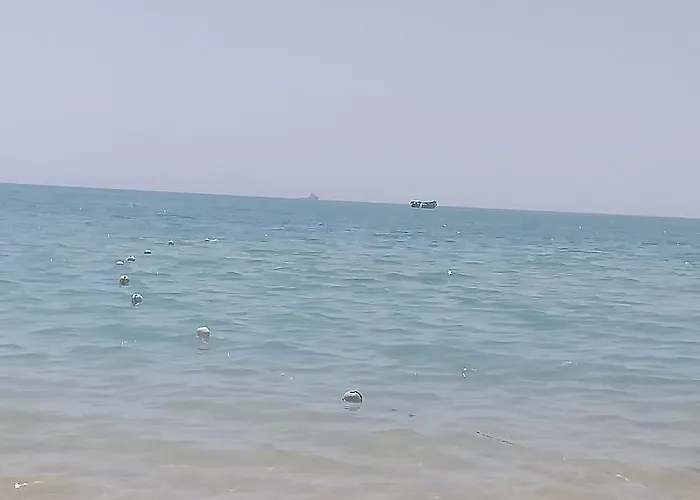 فرش فندقي بقرية بالميرا بيتش العين السخنه للعائلات